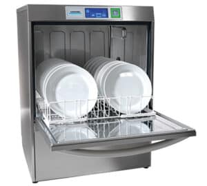 Geschirrspülmaschine UC-L · 400 V · mit eingebautem Enthärter sowie Sauglanzen Geschirrspülmaschine UC-L · 400 V · mit eingebautem Enthärter sowie Sauglanzen