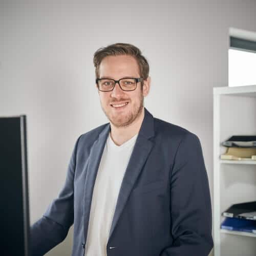 <strong>Michael Hoffmann</strong><br />Kundenberatung und Auftragsannahme<br /><br />Tel <a href="tel:+4920183958510" class="no-link">+49 (0)201 83 95 85-10</a><br /><a href="mailto:m.hoffmann@gms-events.com" class="no-link-color">m.hoffmann@gms-events.com</a>