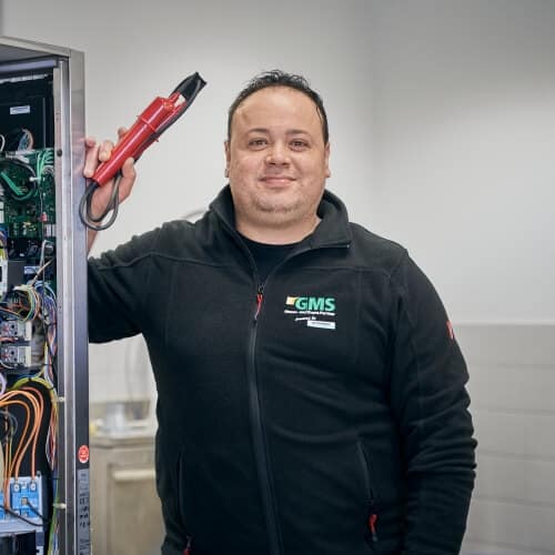 <strong>Mohammed Thebti</strong><br />Technik<br /><br />Tel <a href="tel:+492018395850" class="no-link">+49 (0)201 83 95 85-0</a><br /><a href="mailto:info@gms-events.com" class="no-link-color">info@gms-events.com</a>