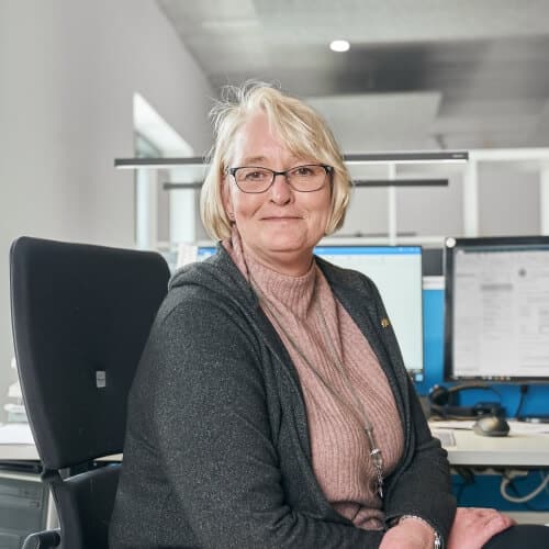 <strong>Sabine Jäger</strong><br />Kreditorenbuchhaltung und Arbeitsvorbereitung <br /><br />Tel <a href="tel:+4920183958511" class="no-link">+49 (0)201 83 95 85-11</a><br /><a href="mailto:s.jaeger@gms-events.com" class="no-link-color">s.jaeger@gms-events.com</a>